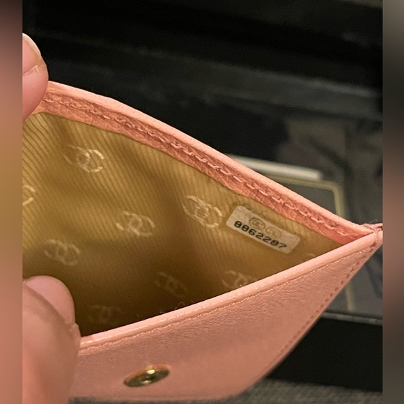 Authentic Pre-loved CHANEL Compact Double-Sided Wallet in Pink Leather - Picture 11 of 13